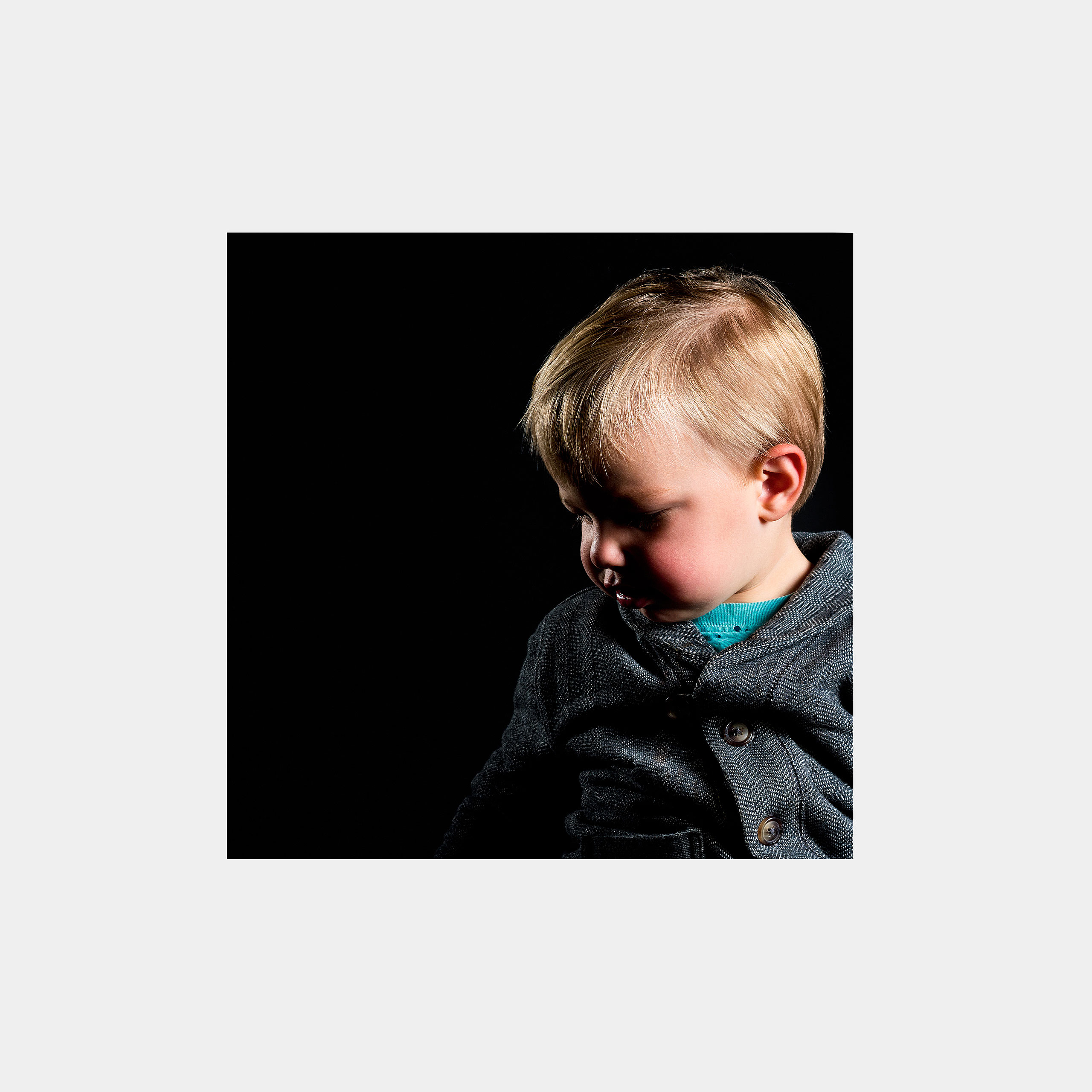 heirloom album for a calgary portrait studio session by sean leblanc