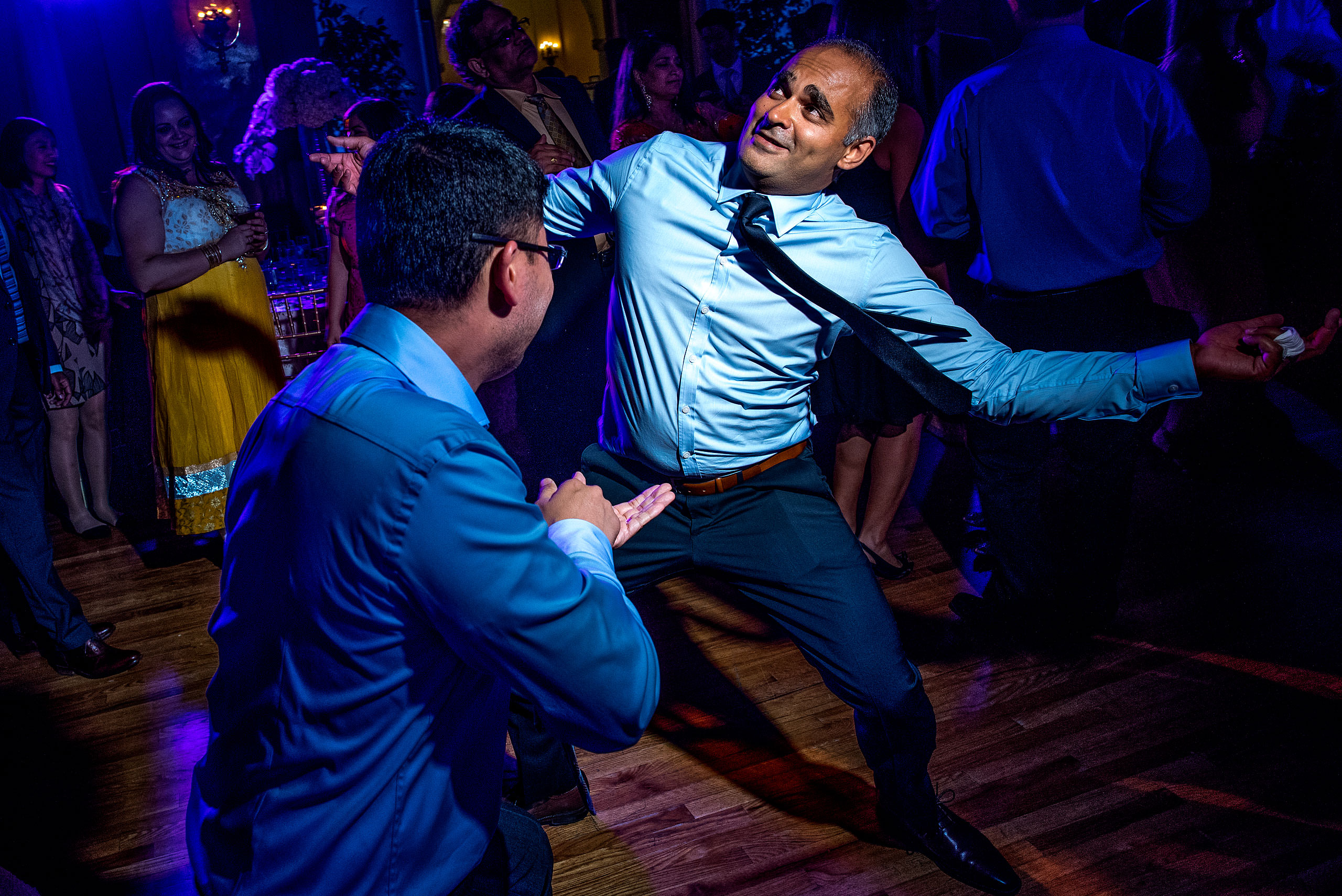 guest dancing for cascade ballroom banff springs wedding by sean leblanc