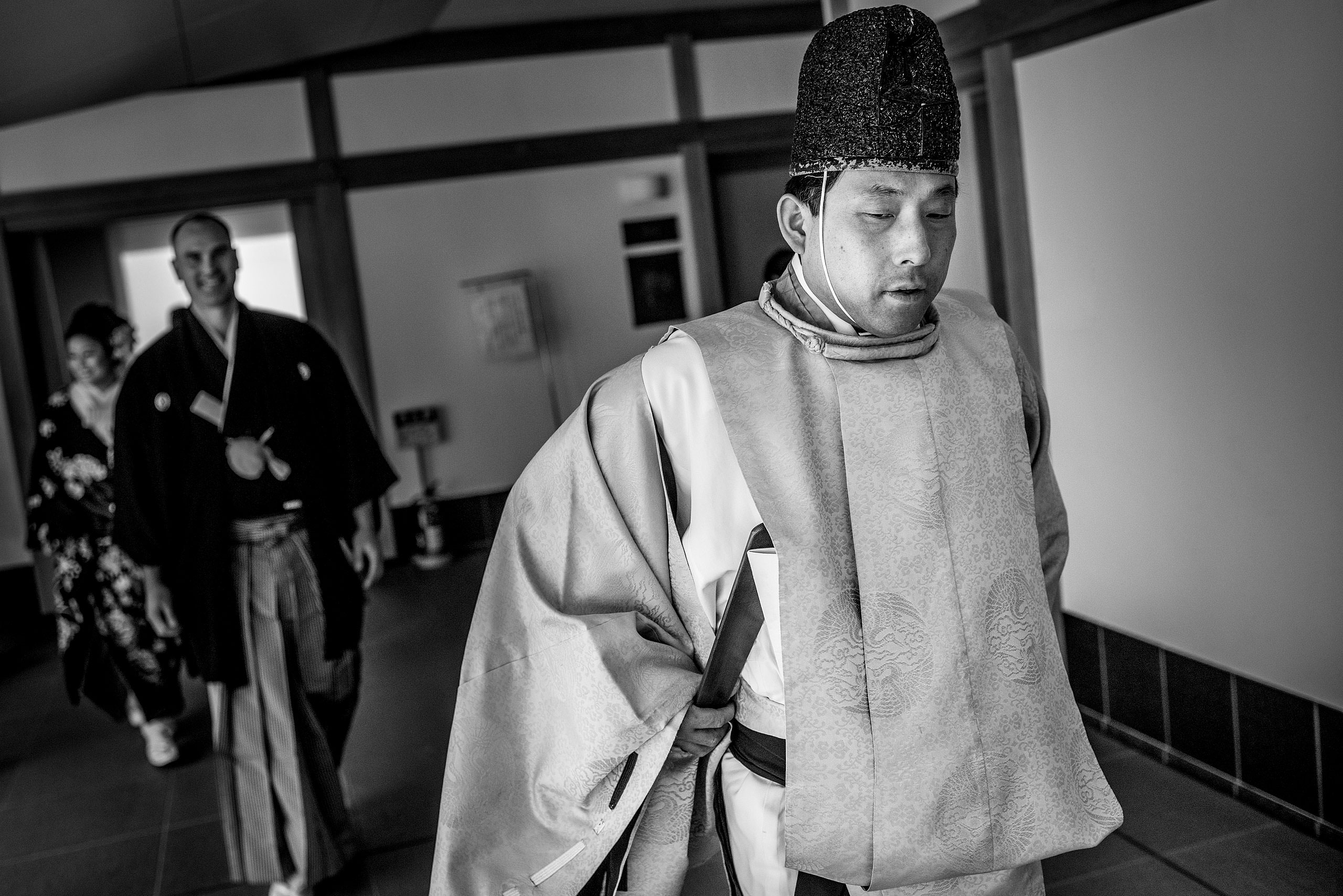 a man wearing traditional Japanese outfit by Japan Destination Wedding Photographer Sean LeBlanc