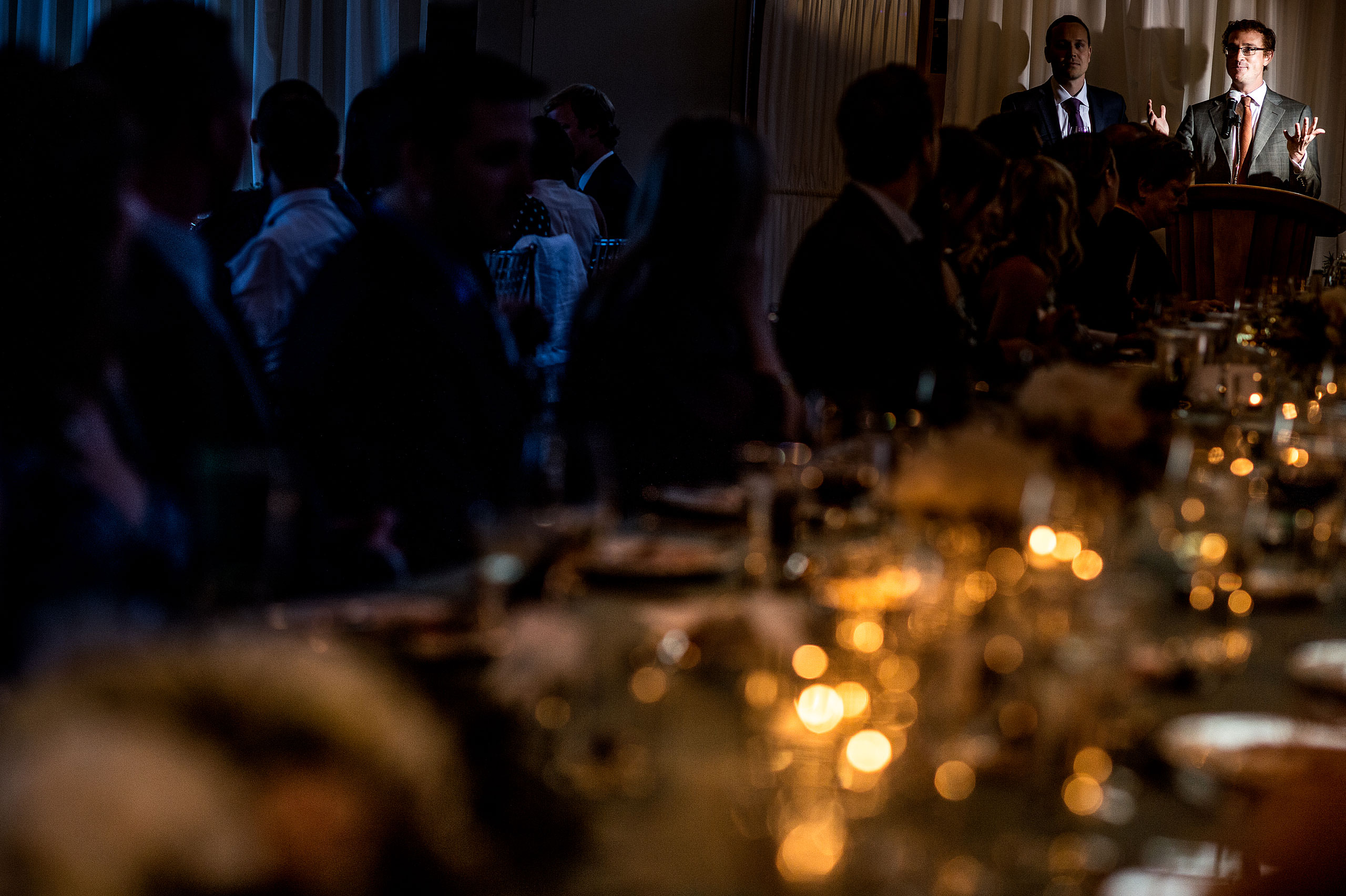 a best man giving a speech at Priddis Azuridge Wedding by sean leblanc